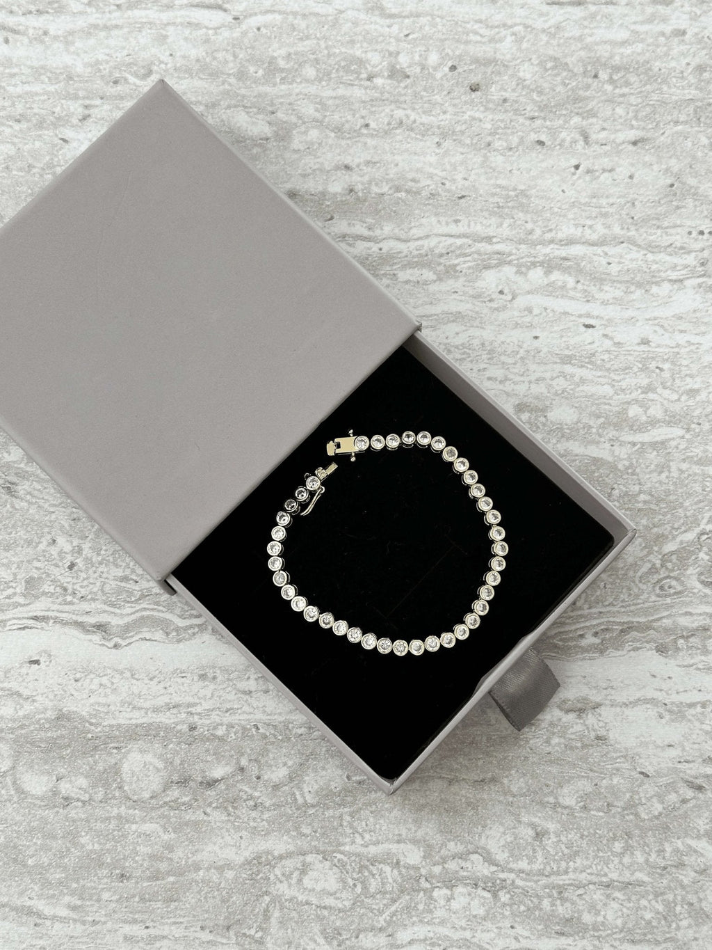 Alba Round Cut Zirconia Bezel Tennis Bracelet