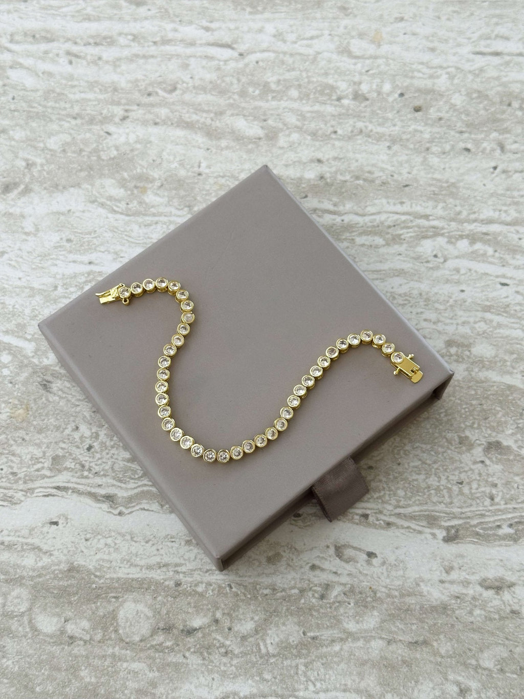 Alba Round Cut Zirconia Bezel Tennis Bracelet