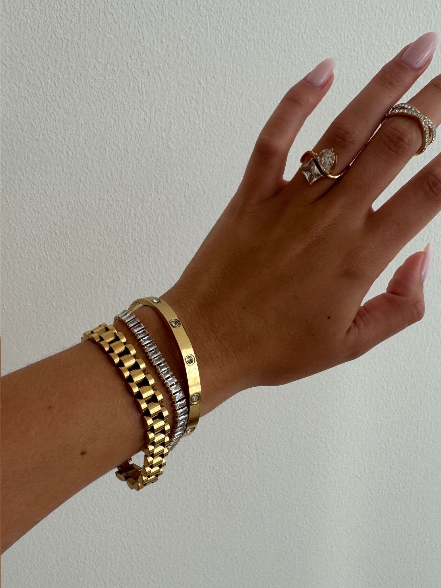 Baguette Cut Zirconia Tennis Bracelet