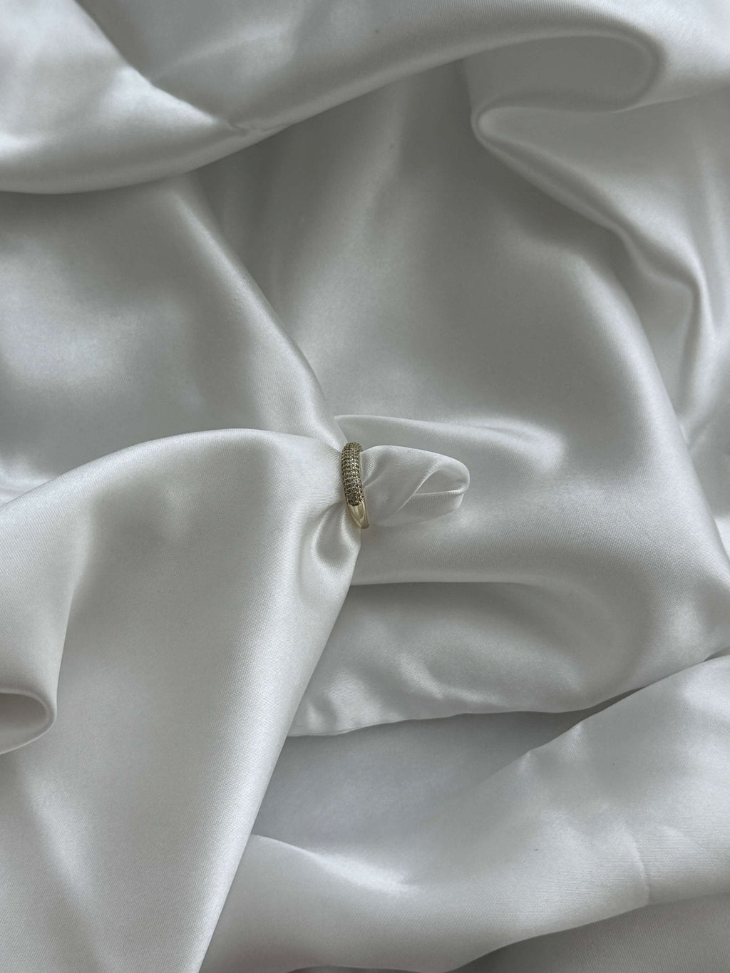 Colette Pavé Sparkling Band Ring