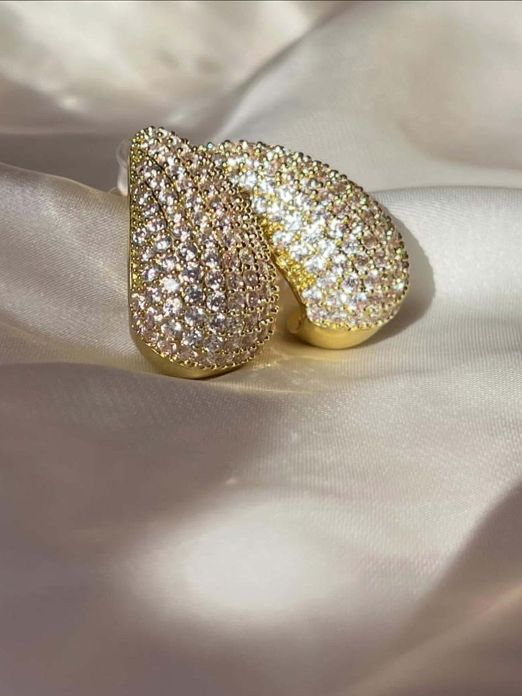 Eloisa Pavé Teardrop Zirconia Earrings