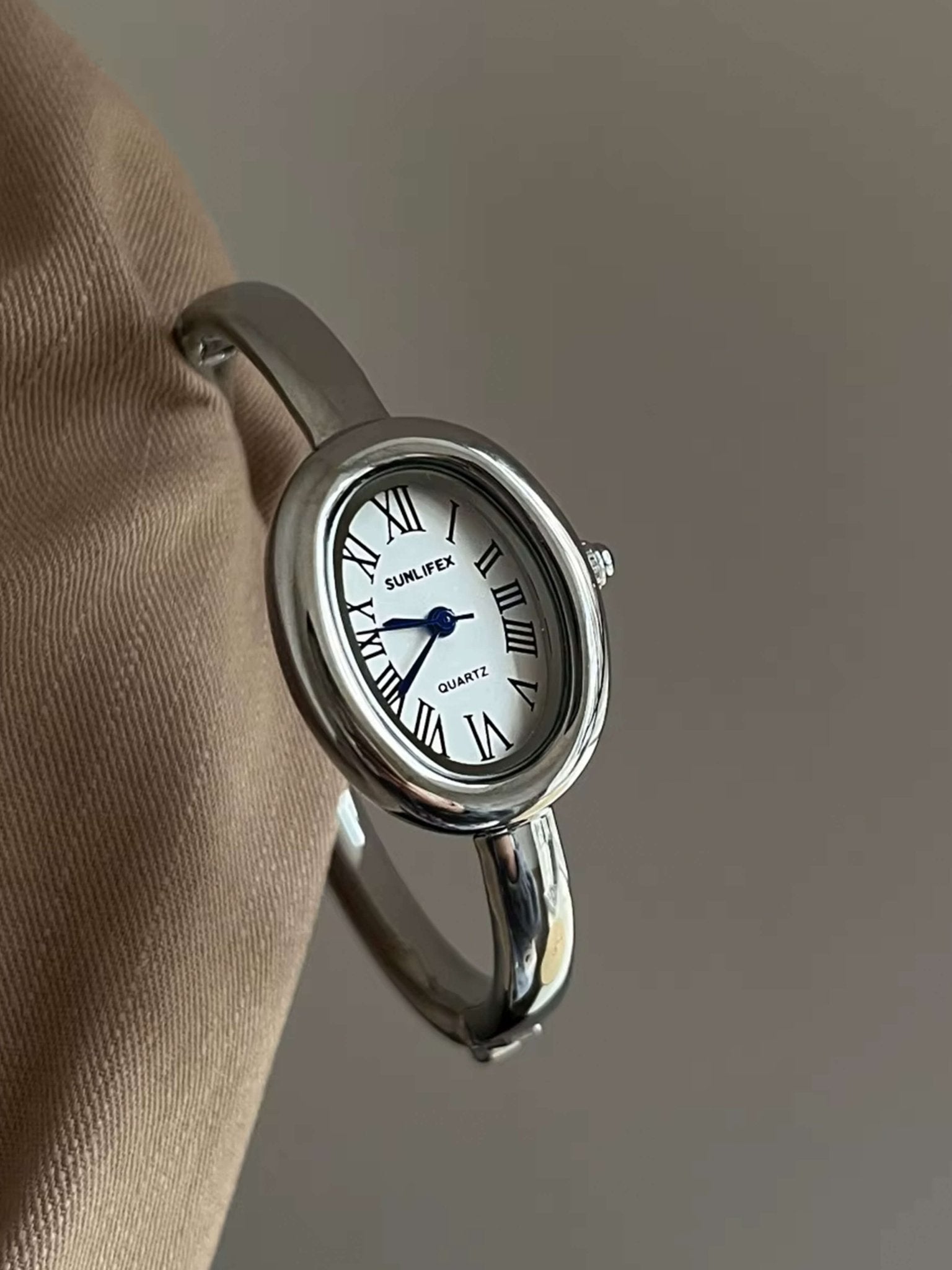 Josephine vintage bangle Watch