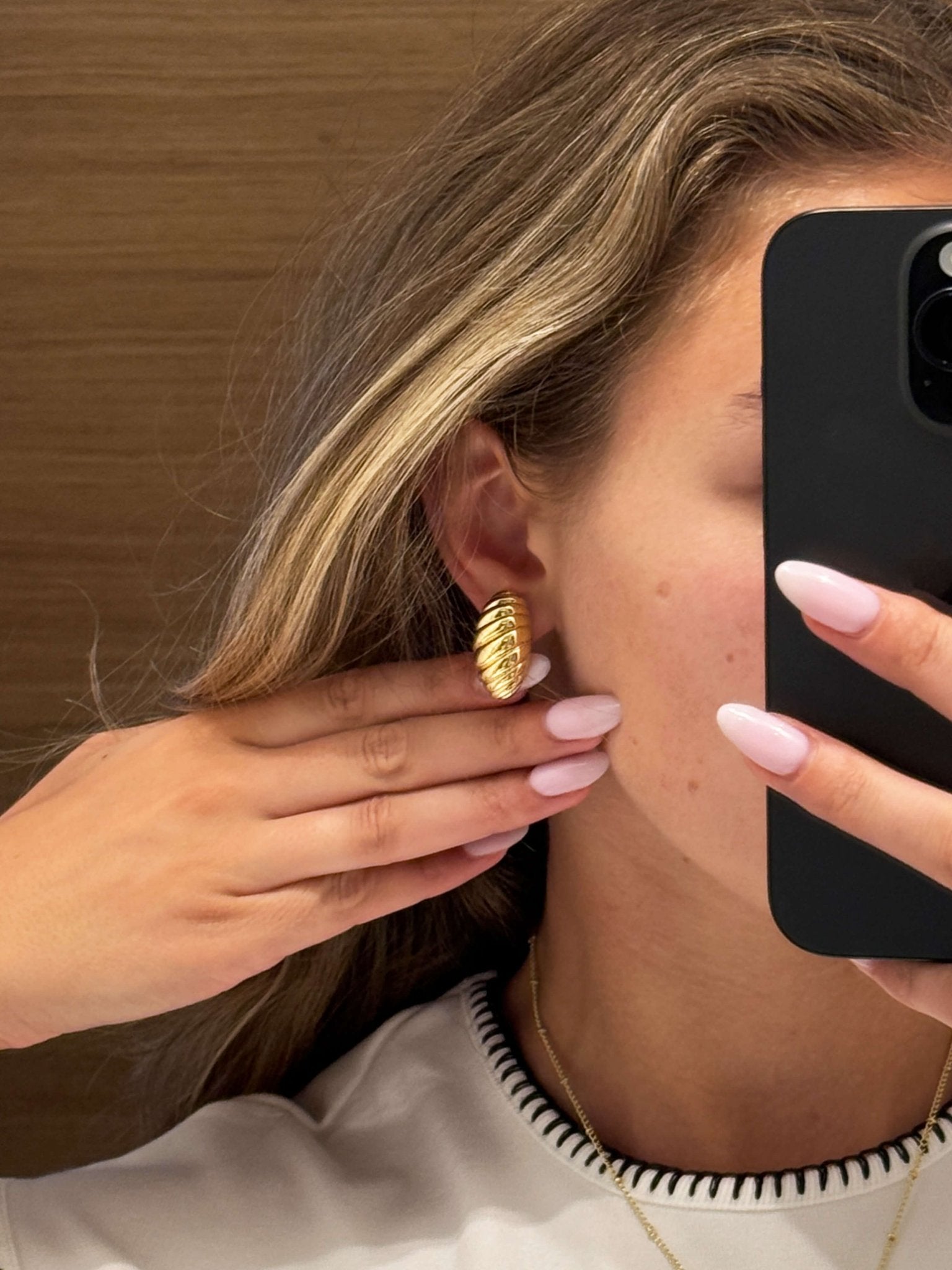 Maya Twisted Shell Earrings