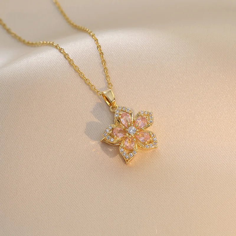 Mia Flower Pendant Necklace