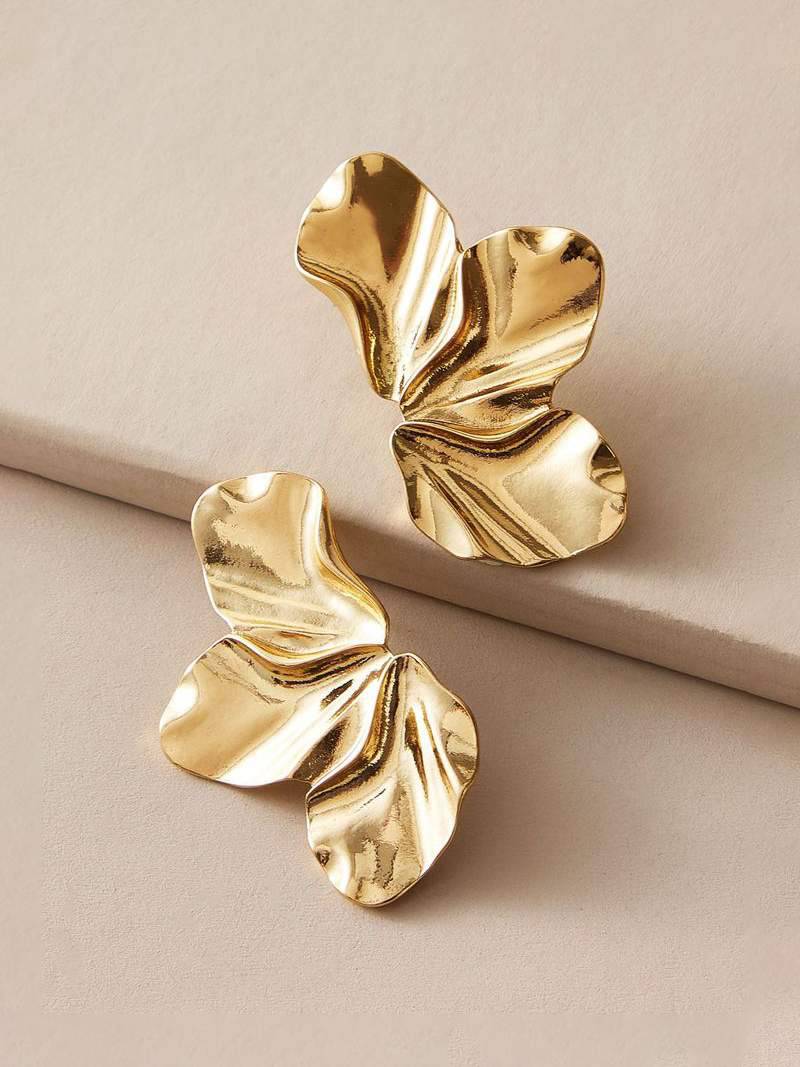 Mia Flower Petal Earrings