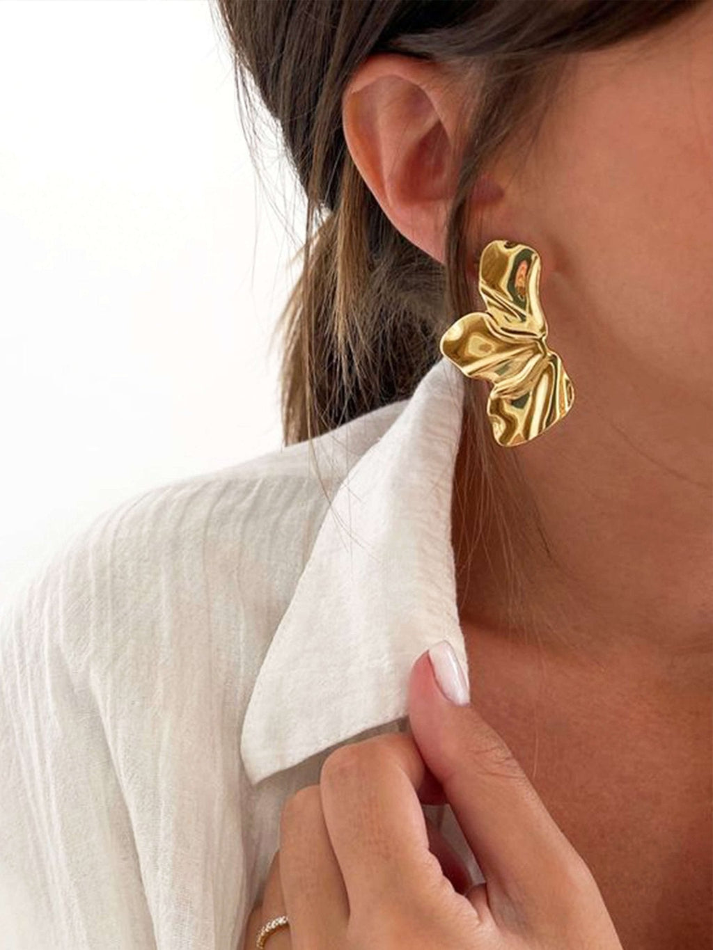 Mia Flower Petal Earrings