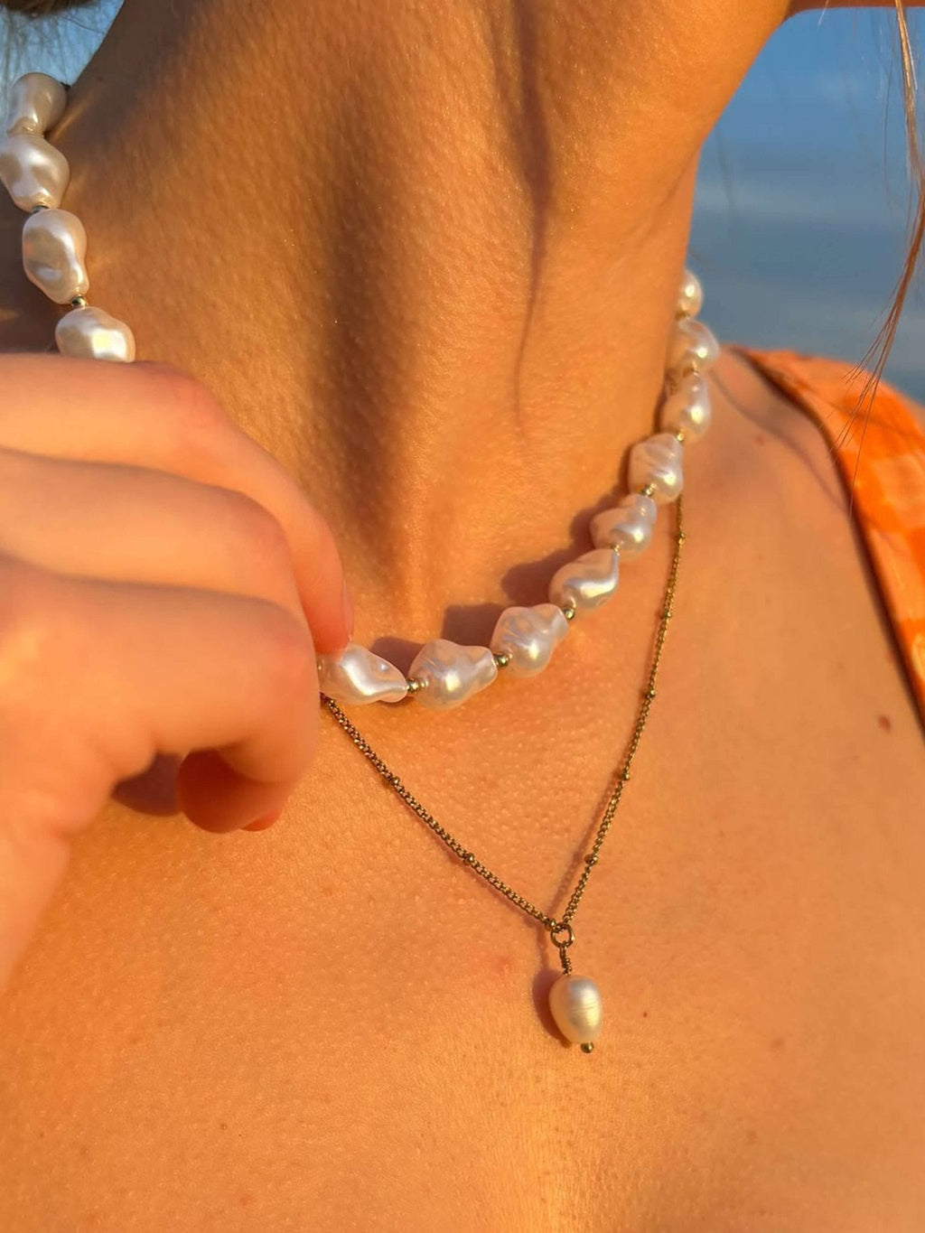 Reina Pearl Pendant Necklace