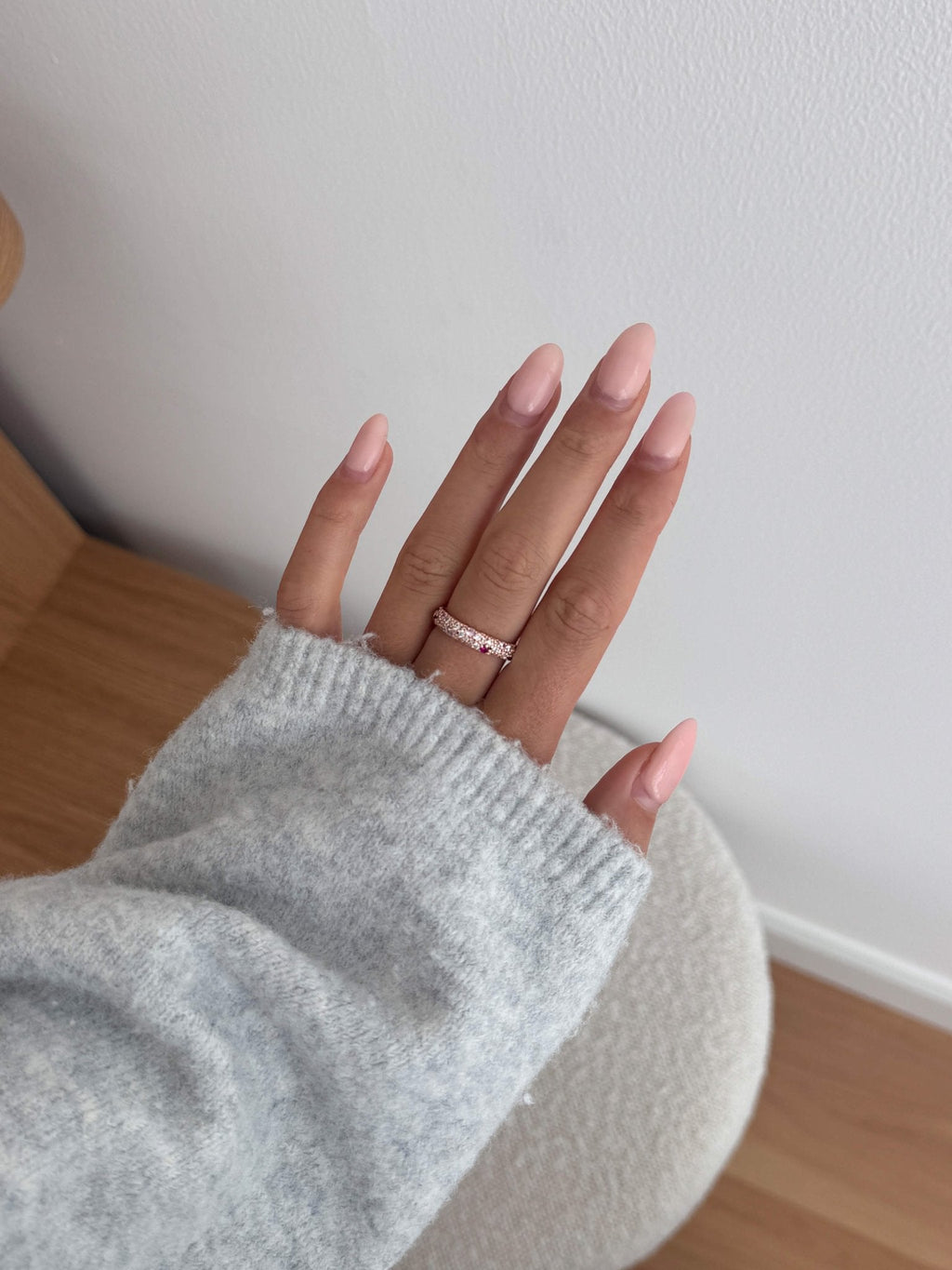 Valentina Gradient Rhinestone Band Ring