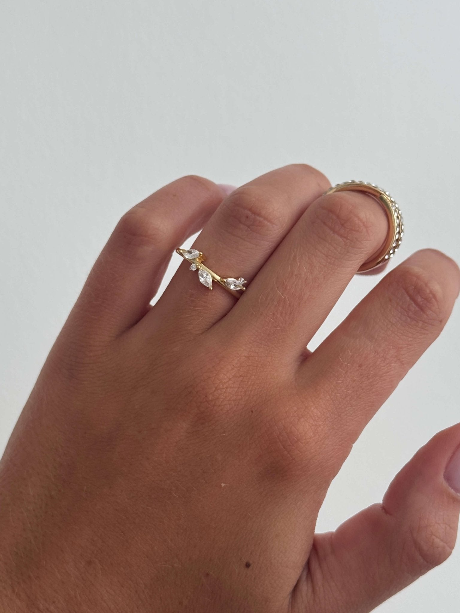 Vanya Leaf Zirconia Band Ring