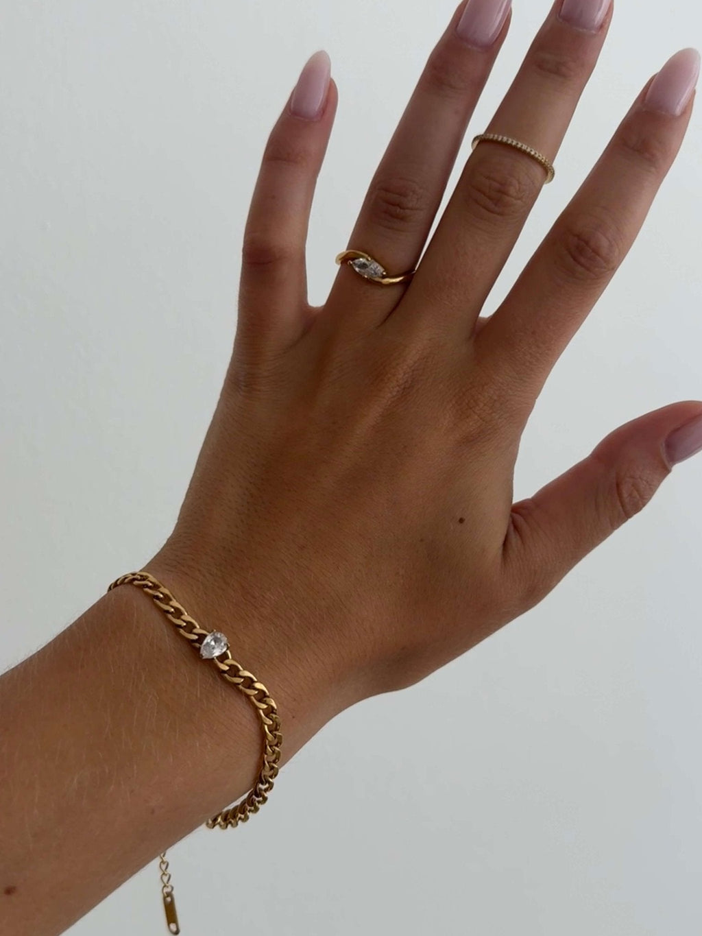 Xylia Pear Cut Zirconia Chain Bracelet